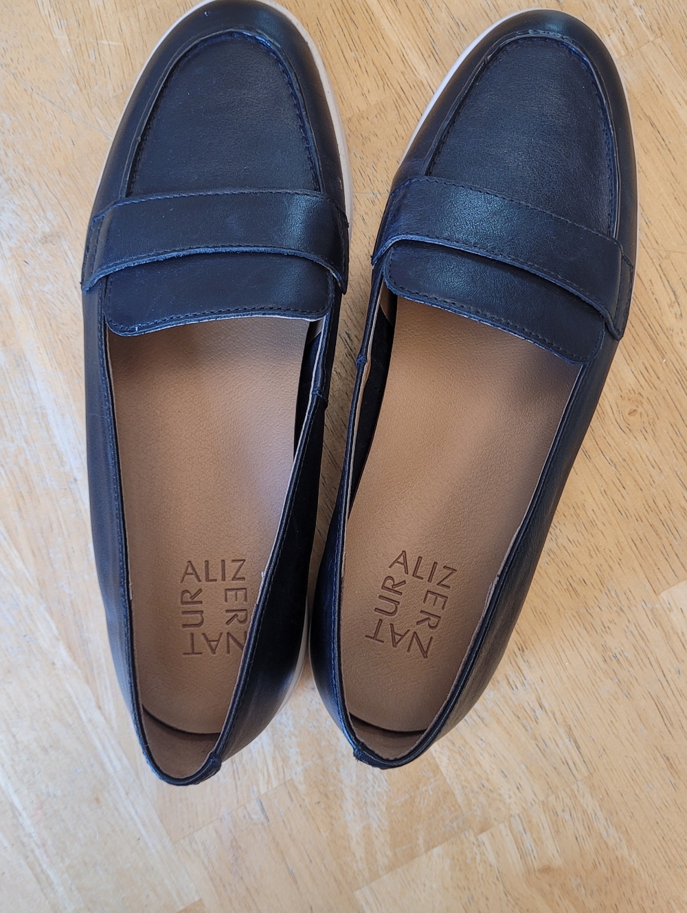 Naturalizer Black Leather Karis Slip-on Loafer 8.5 EU 38.5 - Picture 8 of 8
